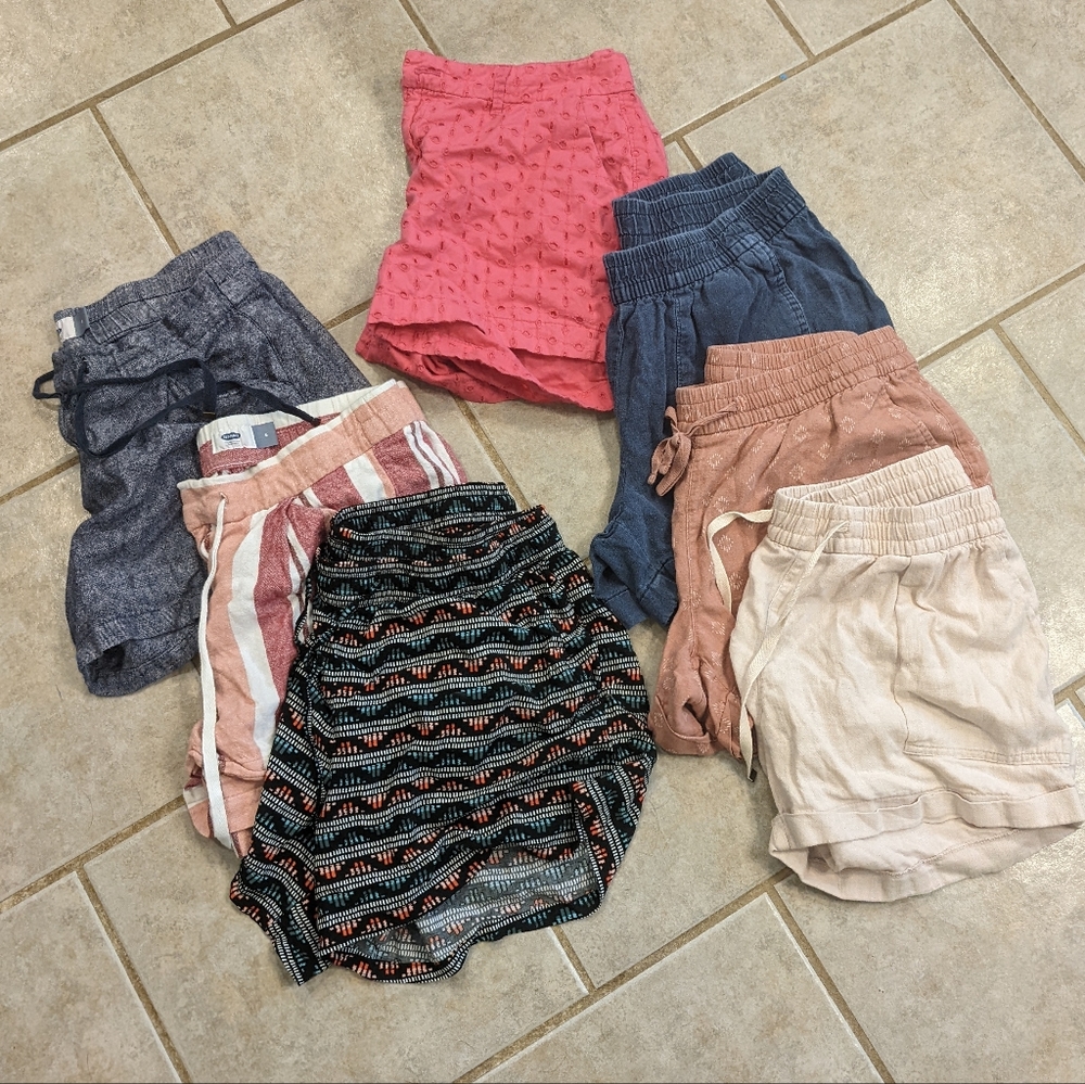 Old Navy Shorts - Size 6/Medium